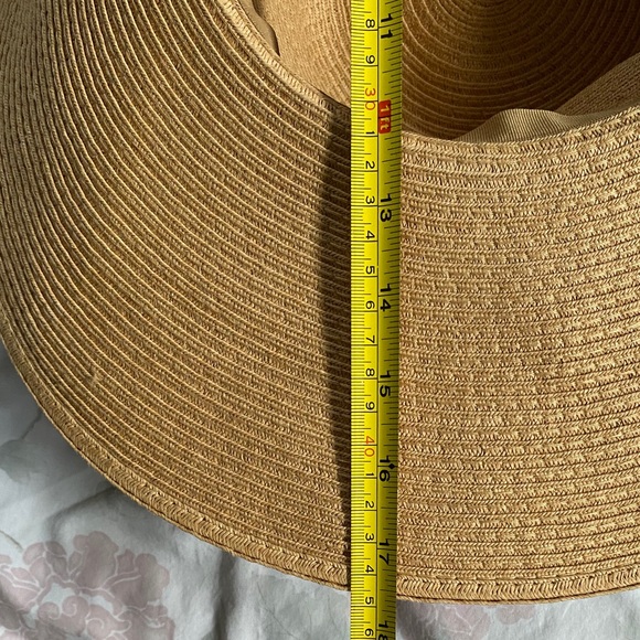 Straw Hat With Oversize Brim - Picture 4 of 6